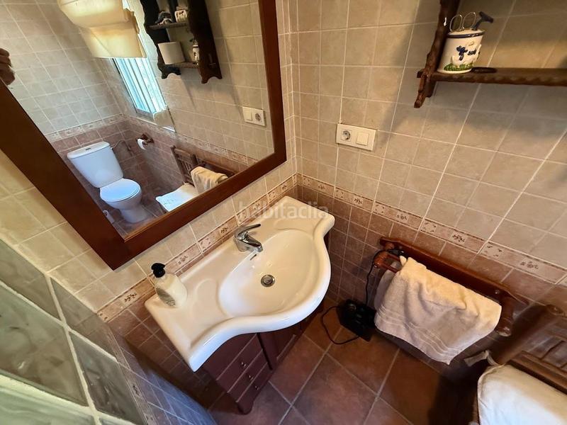 Foto 712dd7aa-8a1d-4525-b28b-e4a6774f8506. Casa amb aparcament a Batoi Alcoi