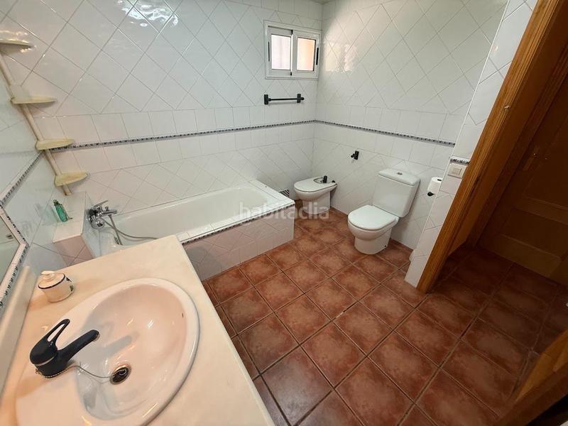 Foto 7bbfe399-5a62-4df6-82c5-ee9769ff897b. Casa amb aparcament a Batoi Alcoi
