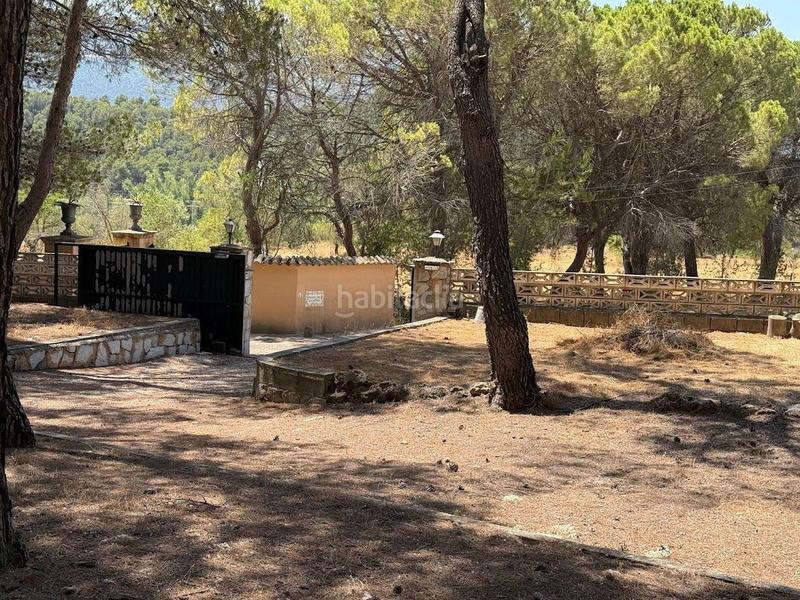Foto 8a804c3d-b94f-407e-9bf5-14336caeaef4. Casa amb aparcament a Batoi Alcoi