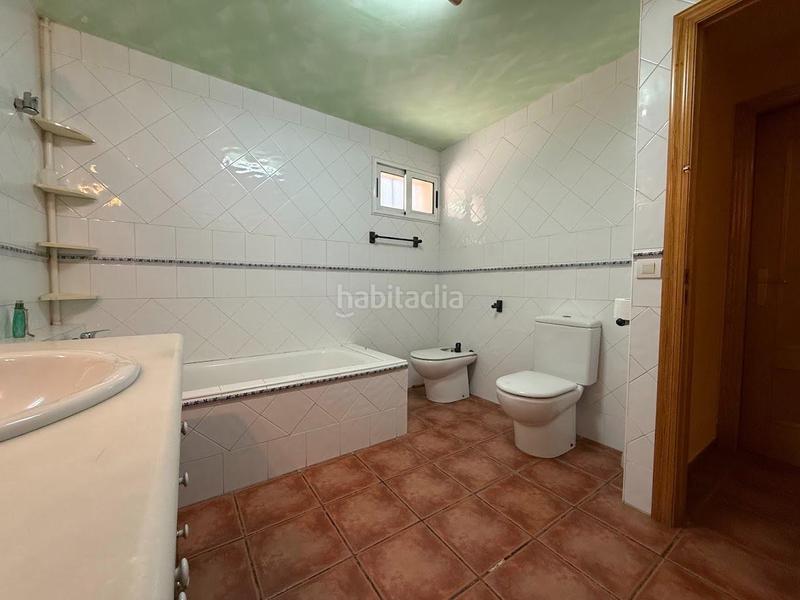 Foto af301373-d45d-4fde-b9fc-353844e4dcec. Casa amb aparcament a Batoi Alcoi