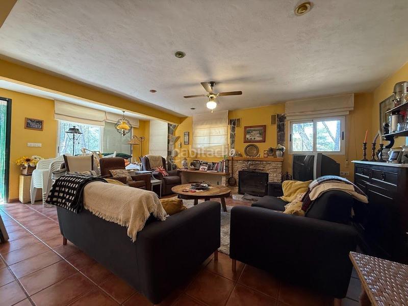 Foto d7934f25-e3dd-41a9-8ad5-09381309a4bd. Casa amb aparcament a Batoi Alcoi