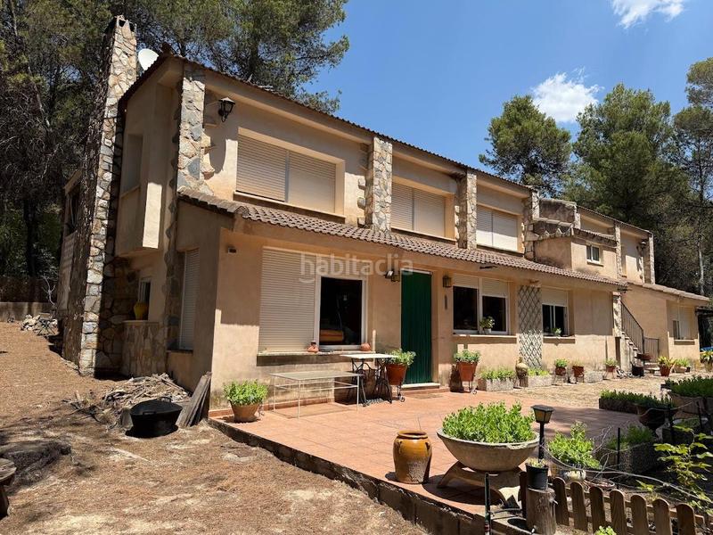 Foto f3ecc067-620d-4767-8a29-d41cf2168f33. Casa amb aparcament a Batoi Alcoi