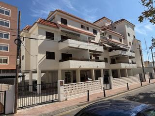 Appartamento in Playa de Gandía. Apartamento en grau de gandía con plaza de garaje doble