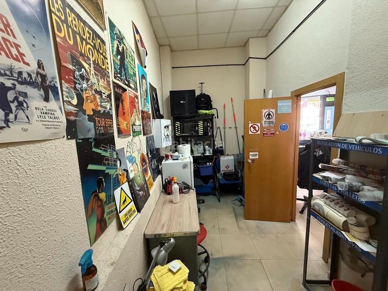 Foto 6082861d-3974-40f1-b5f7-b0139d9190fc. Alquiler local comercial  con gran visibilidad en Mislata