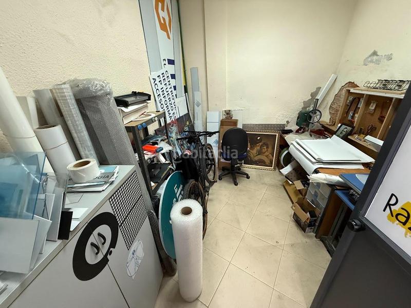 Foto b04960cc-ee91-401d-8ad0-d03bc31c2843. Alquiler local comercial  con gran visibilidad en Mislata