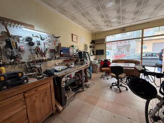 Locale commerciale in La Constitución-Canaleta. Local comercial con muchas posibilidades