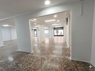Miete Geschäftsraum in Cardenal Benlloch. Local comercial junto a gregorio gea  zona metro almassil