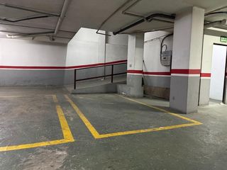 Rent Car parking in La Constitución-Canaleta. Plaza de garaje en venta yo alquiler