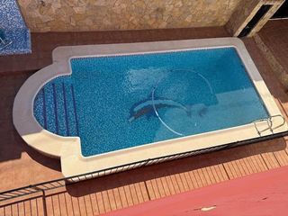 Chalet in Las Pedrizas. Chalet urbano independiente con parcela y piscina en las pedriza