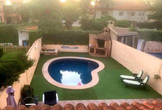 Casa aparellada a Sierra Perenchiza-Cumbres de Calicanto-Sto Domingo. Sierra perenchiza, 5 habitaciones con piscina privada