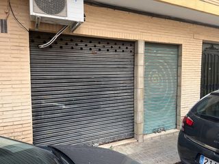 Miete Geschäftsraum in La Constitución-Canaleta. Local comercial junto ayuntamiento de mislata