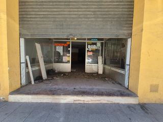 Local Comercial a La Constitución-Canaleta
