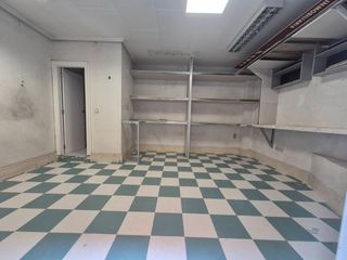Lloguer Local Comercial  Calle braç dels horts. Local muy próximo a avda. gregorio gea