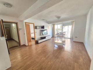 Pis  Eduardo bosca. 4 habitaciones y 2 baños con ascensor