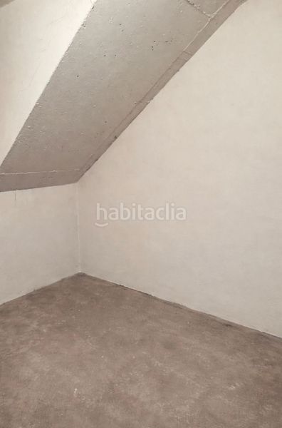 Foto 0d006bd8-ee22-4d04-82aa-779fde92f853. Pis amb xemeneia aparcament a Barrio de Campanar Valencia