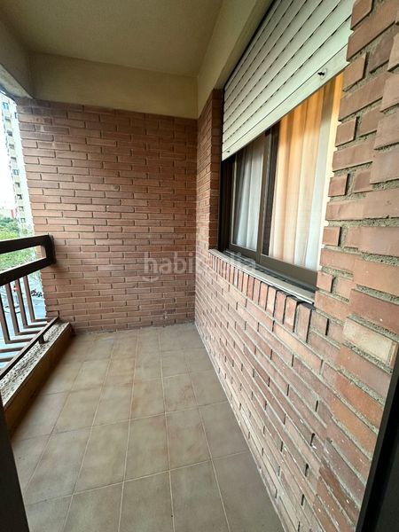 Foto 5c920267-e5fa-492b-9313-701b4c510631. Pis amb xemeneia aparcament a Barrio de Campanar Valencia