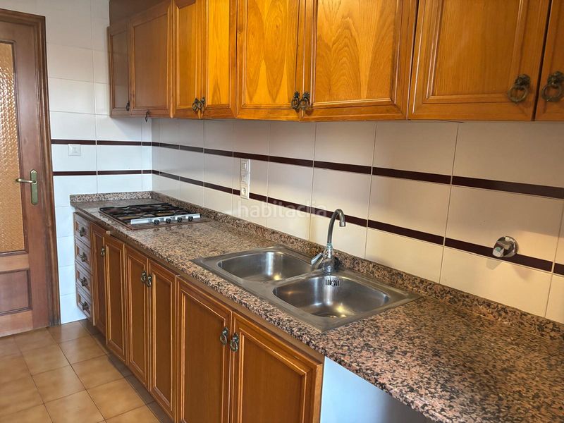 Foto 60e0c2b5-9043-4ed0-82b1-dcd344623aff. Pis amb xemeneia aparcament a Barrio de Campanar Valencia