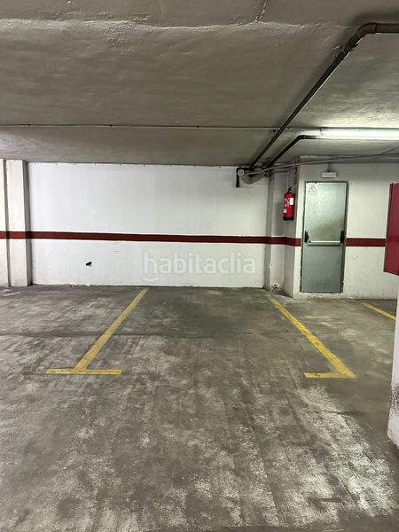 Foto ee6c035a-44d6-4fc2-9dcb-03ddaf03a562. Pis amb xemeneia aparcament a Barrio de Campanar Valencia