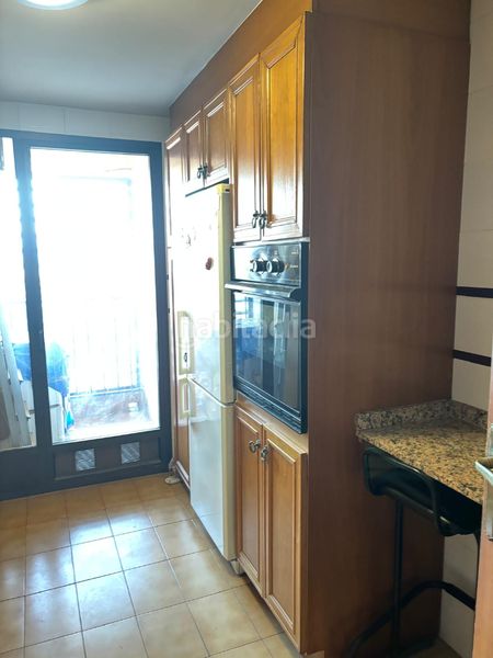 Foto 45548c26-d74d-4949-957d-6779ef96943b. Pis amb xemeneia aparcament a Barrio de Campanar Valencia