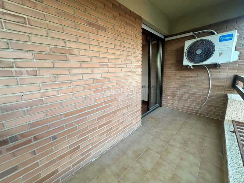 Foto 751487dc-b683-4540-a485-ffaa2954cb6a. Pis amb xemeneia aparcament a Barrio de Campanar Valencia