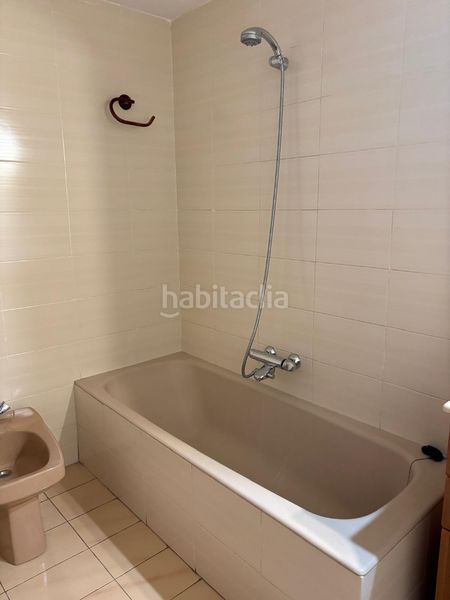 Foto ce1b517a-1962-45ca-8a81-a90c9e76cb14. Pis amb xemeneia aparcament a Barrio de Campanar Valencia