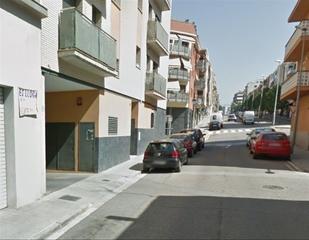 Aparcament cotxe  Carrer josep maria de sagarra. A 5 minutos caminando del centro