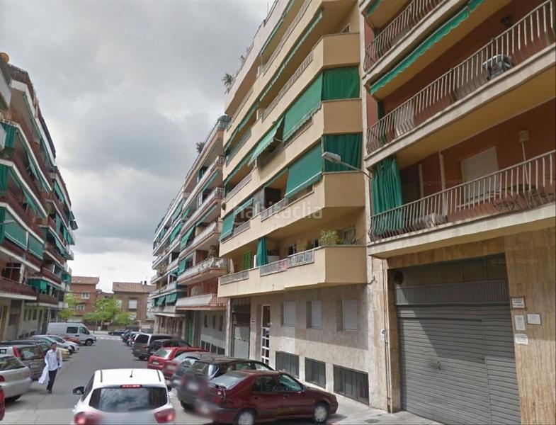 Foto ba19d59f-de15-4d63-9113-a00000169280. Aparcament cotxe a Font Verda Granollers