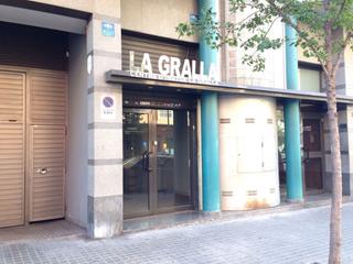 Local Comercial  Passeig de la muntanya. En buena zona