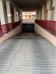 Location Parking voiture à Plaza can monic 4. Coche grande