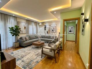 Etagenwohnung  Carrer de colòmbia. Para entrar a vivr