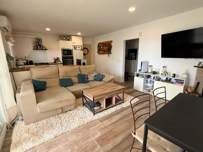 Foto 9a2596f8-8a7a-4c10-b38c-541915667fd0. Pis amb calefacció aparcament piscina a Bellamar Castelldefels