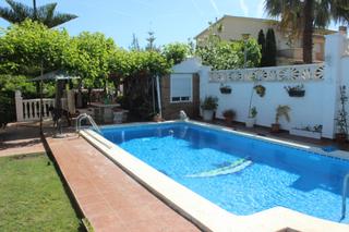 Chalet à Pobla de Montornès (La). Precioso chalet con piscina