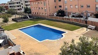 Appartement dans Les Salines-Pla de Sant Pere. Piso con piscina en cubellas