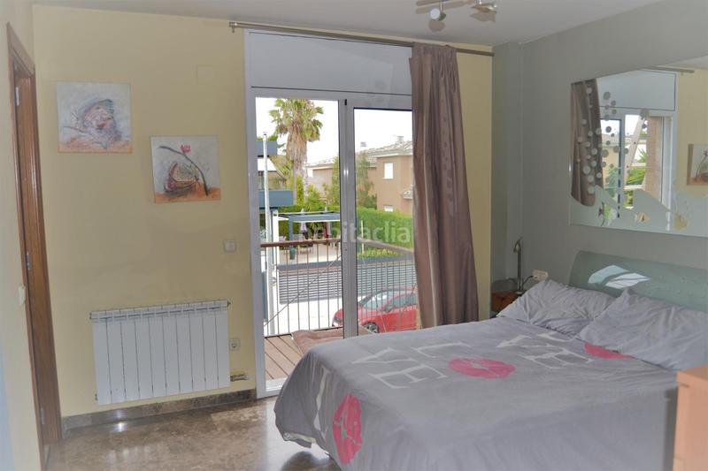 Foto ad59cec1-c707-4392-8f19-d1360a834a9a. Casa adosada en Els Ametllers Cambrils