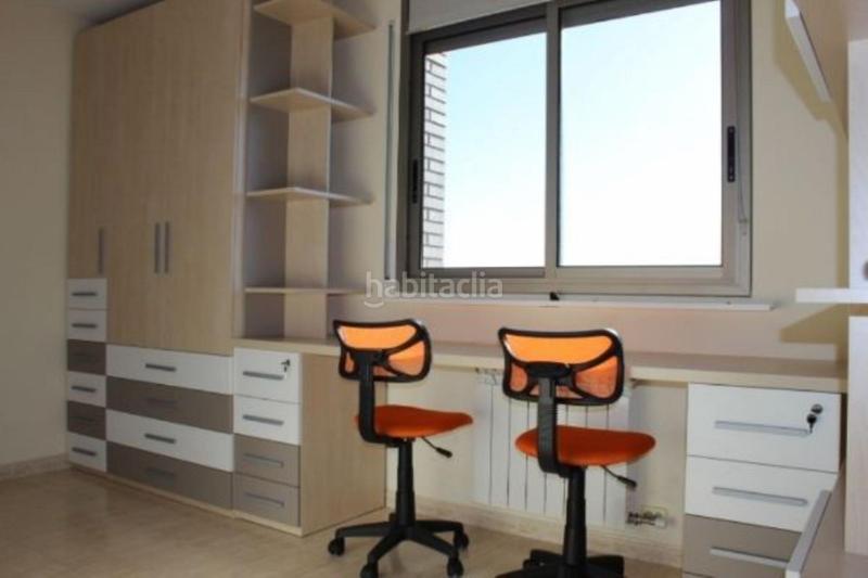 Foto c626c170-eeb7-4a04-9baa-46cb8ec6c431. Àtic amb calefacció aparcament piscina a Clarà Torredembarra