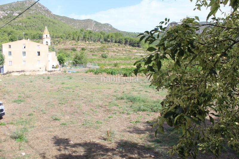 Foto 00c73aef-6f6d-41cc-b838-db498e4669b8. Terreno residenziale in Montmell (El)