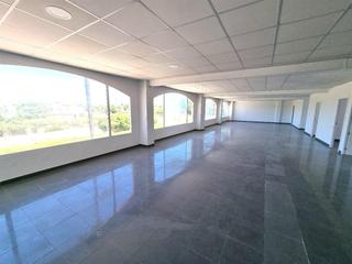 Miete Büro  Carretera enllaç autopista. Magnifico local