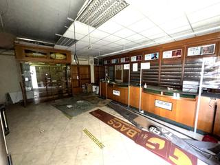Alquiler Local Comercial en Centre. Antiguo estanco de avenida catalunya