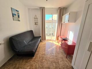 Location Studio  Calle pere badia. Alquiler temporada de once meses