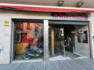 Rent Business premise in Centre
