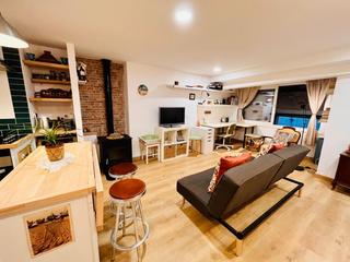 Miete Etagenwohnung  Nou