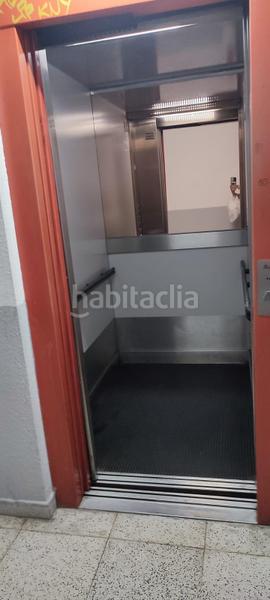 Foto cea79b9c-7c19-4090-b496-f907f8b55b1f. Autoparkplatz in La Gavarra Cornellà de Llobregat