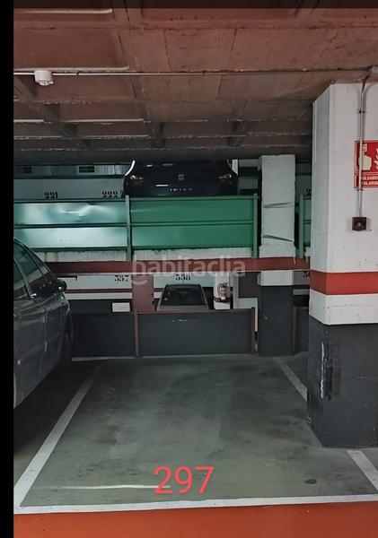Foto d9258542-a8c5-44bd-895d-1adb49b5704d. Autoparkplatz in La Gavarra Cornellà de Llobregat