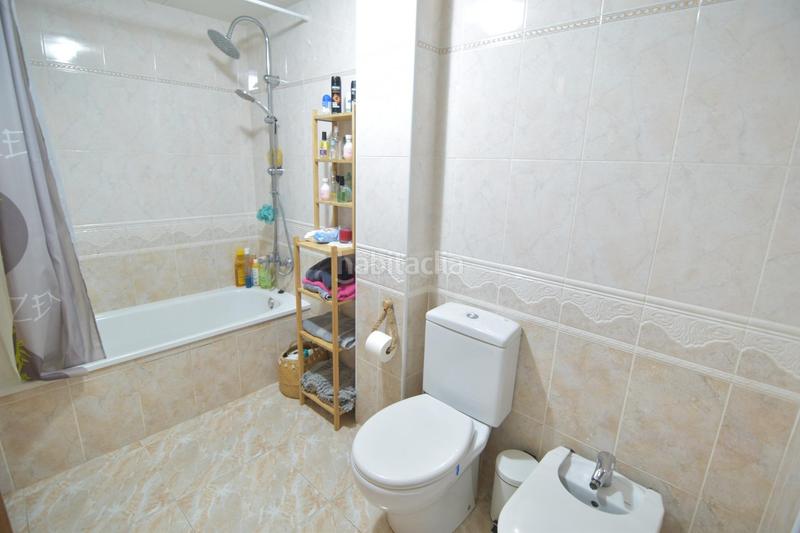 Foto d0e016f6-7af8-40f4-bee5-13b5c30153cb. Piso moderno piso seminuevo en el vendrell con piscina y amplia terraza en Vendrell (El)