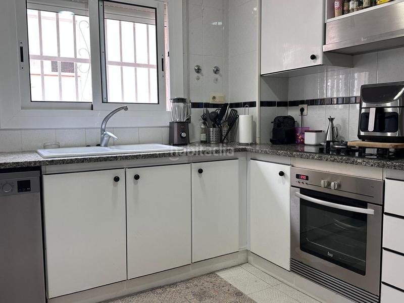 Foto ff39d6ea-e74c-4390-95b4-01d8b4380a97. Planta baja  en segunda línea de mar en Segur de Calafell