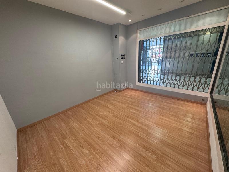 Foto b14f7b58-7605-43d3-889a-3b6af85e06e1. Local comercial en Centre Torredembarra