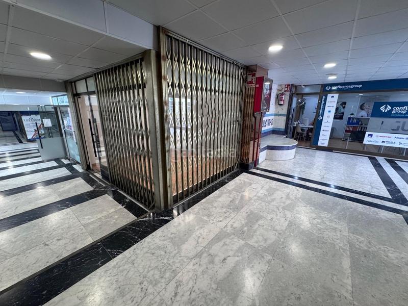 Foto c1a25b28-6de3-4edb-a75a-ef709866cc0c. Local comercial en Centre Torredembarra