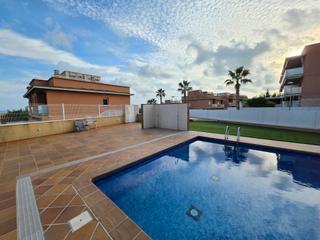 Casa aparellada  Avenida dels països catalans. Exclusivo pareado esquinero en creixell un hogar para disfrutar