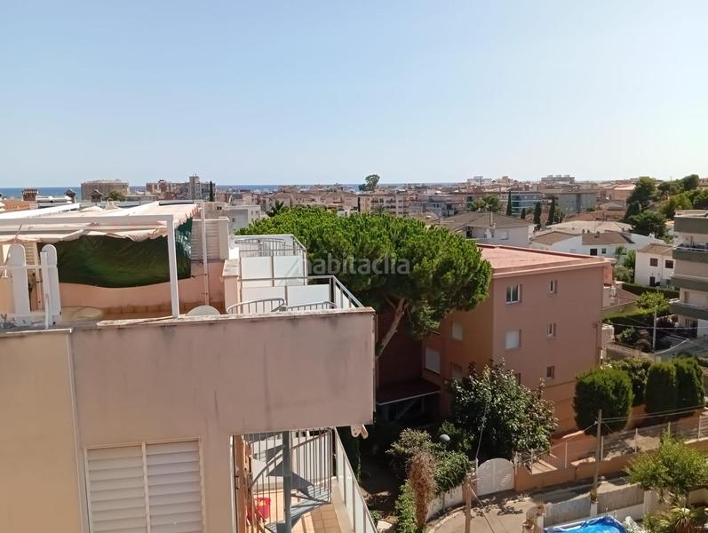 Foto e01bc86c-d6dc-4386-ad6e-d9a491319887. Attico con riscaldamento parcheggio piscina in Cunit residencial Cunit