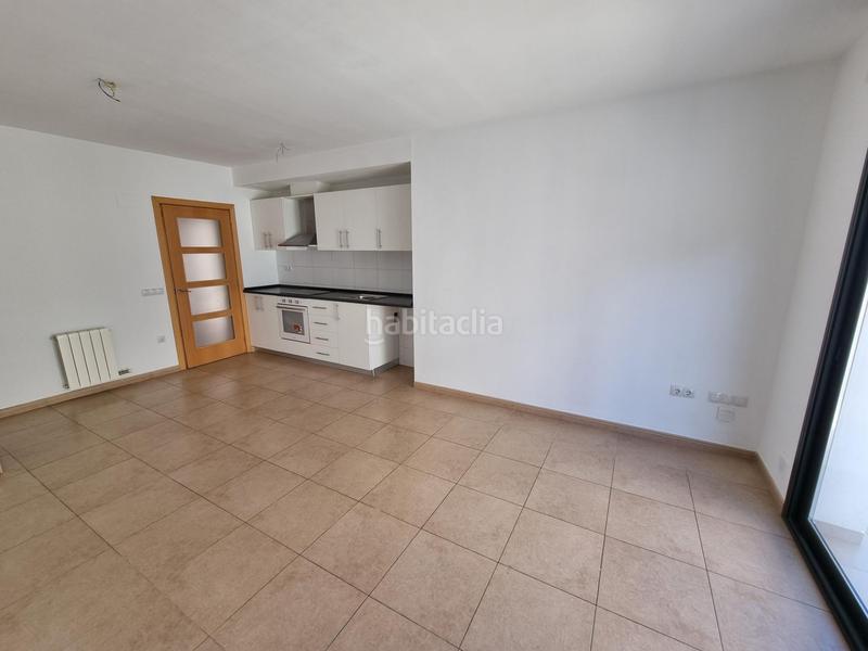 Foto bd27fe68-f58c-4538-8c59-2423284086bd. Penthouse with heating parking pool in Centre Torredembarra